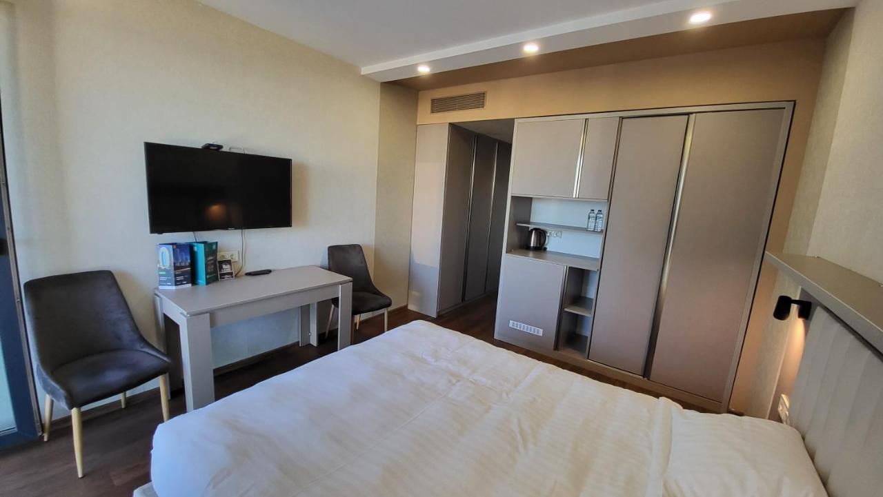 באטומי Black Sea Apartments Alliance Palace מראה חיצוני תמונה
