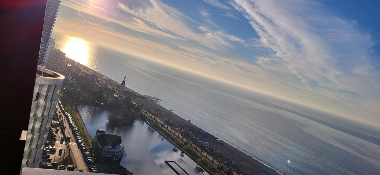 באטומי Black Sea Apartments Alliance Palace מראה חיצוני תמונה