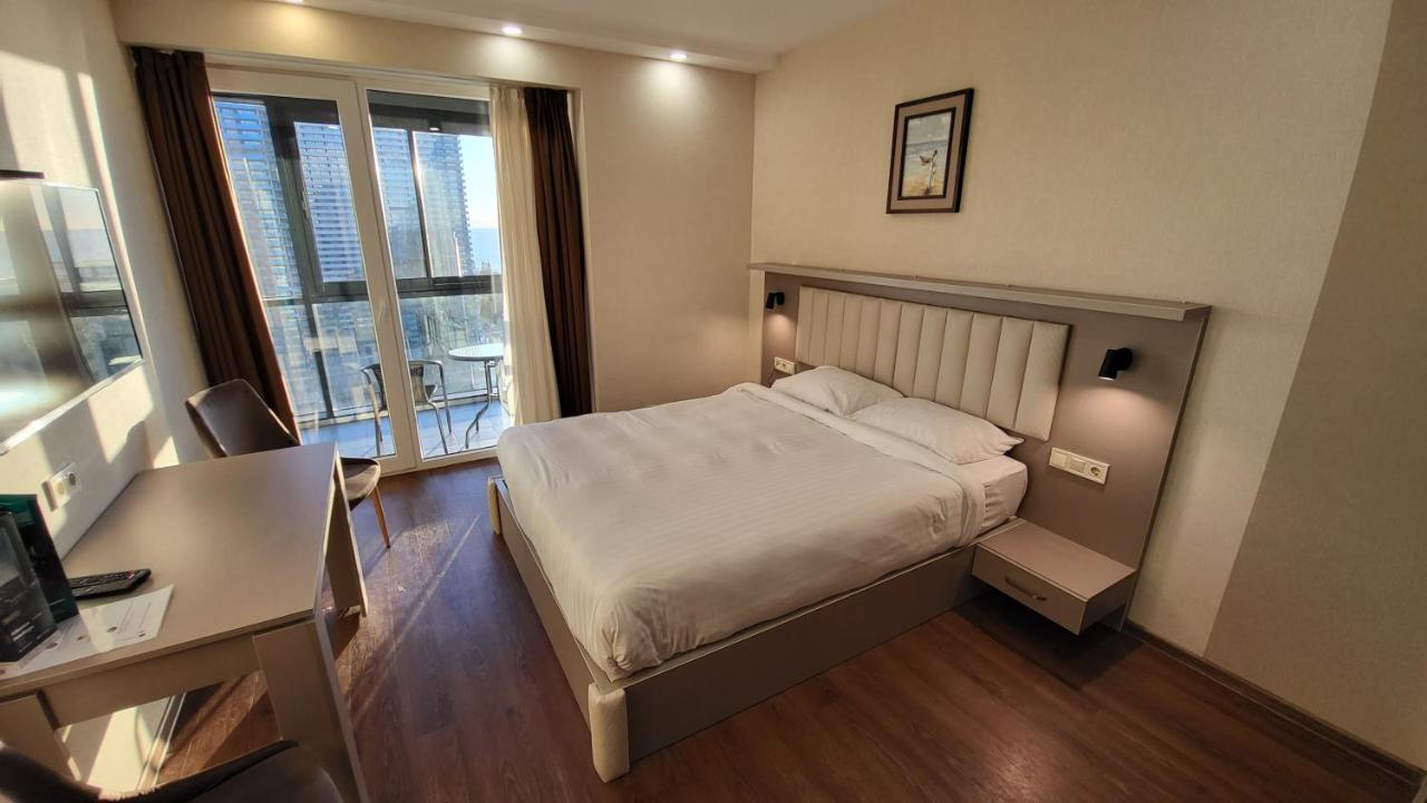 באטומי Black Sea Apartments Alliance Palace מראה חיצוני תמונה